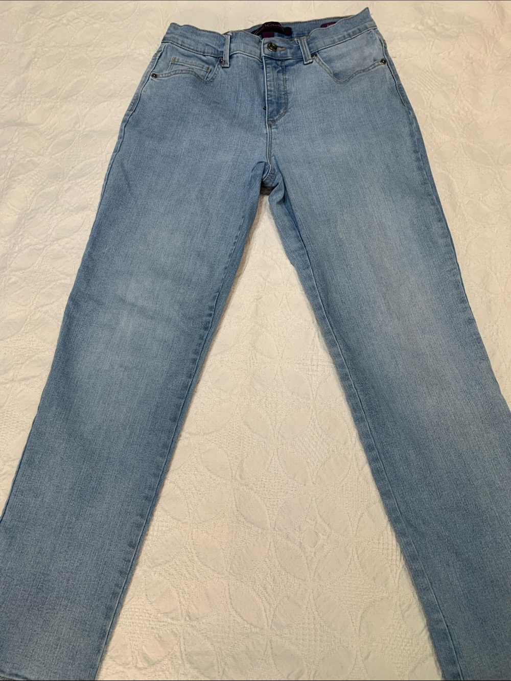 Gloria Vanderbilt Light Blue Straight Leg Jeans